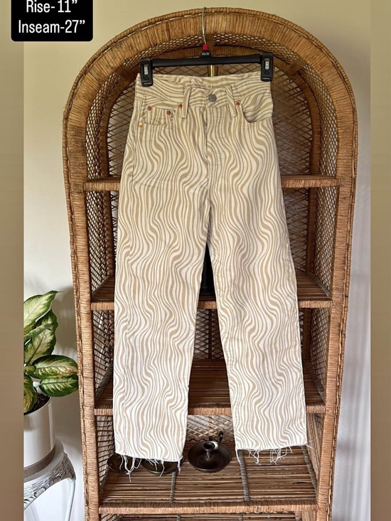 Levi's Denim - Levi's Rib Cage Cream Wave-Print Women's Jeans NWOT